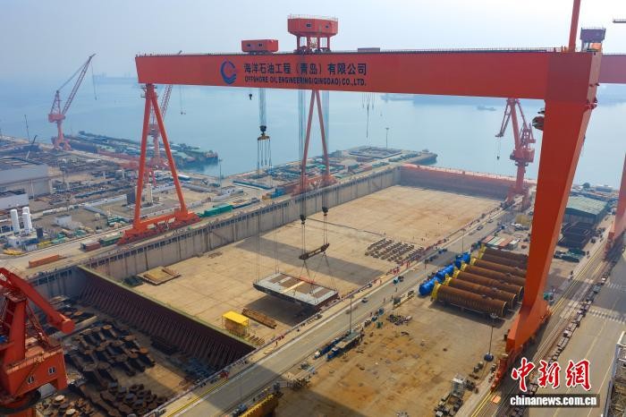 中国自主设计建造的新一代深水专业铺管船完成龙骨安放